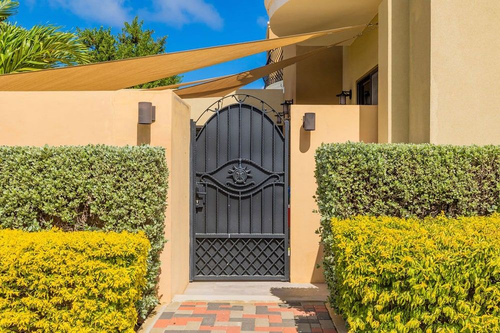 Modern 3br2ba 24 7 Security Pools Restaurant - Room