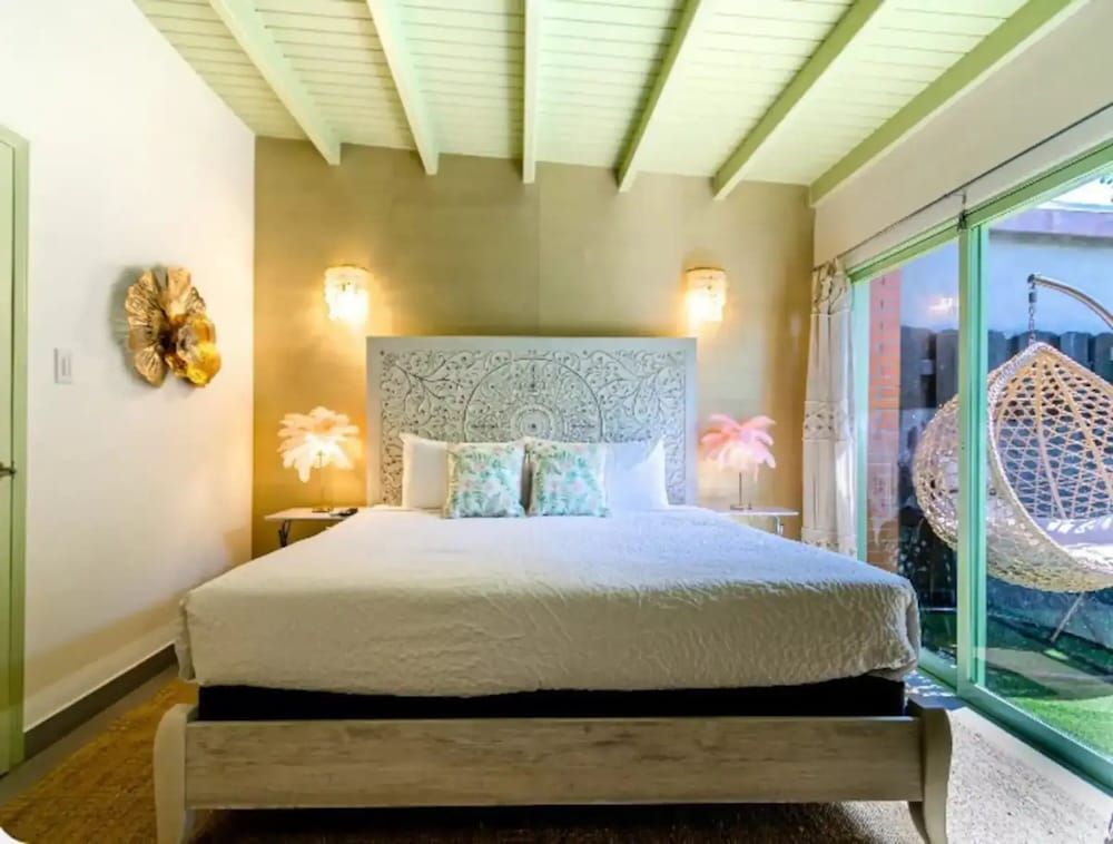 Flamingo Suite 1BR 1BA Apt w Pool Parking - Room - 1