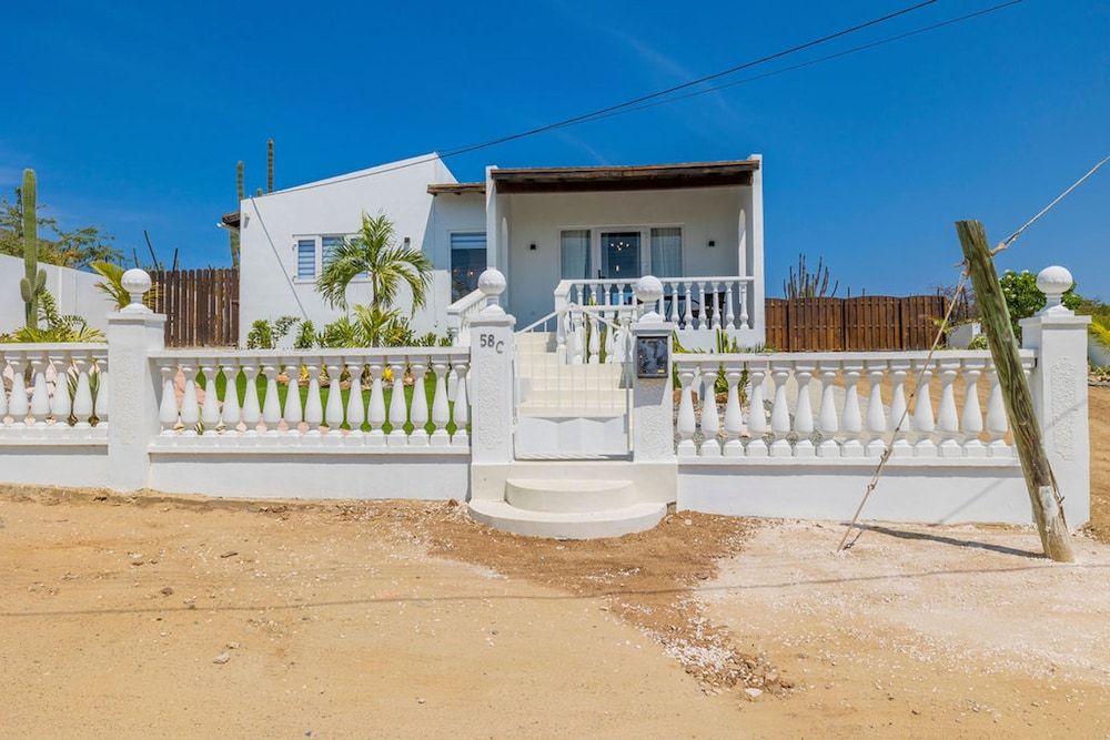 2BR Countryside Home w Sea Views Private Pool - Room - 3