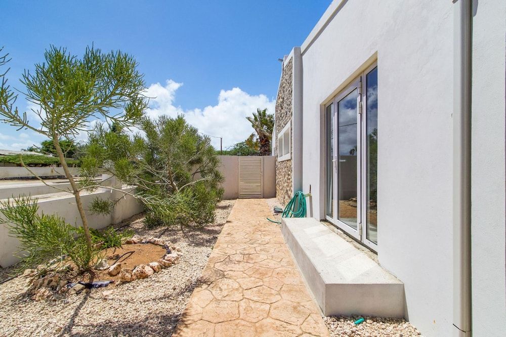 4br4ba w Private Pool Walking Distance to Ritz - Room
