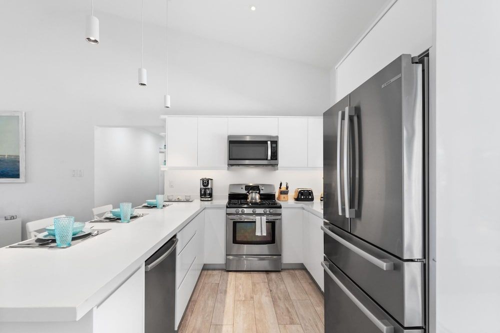 4br4ba w Private Pool Walking Distance to Ritz - Room - 4