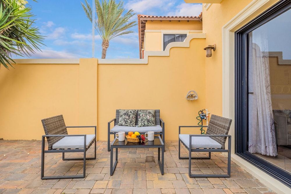 Beautiful Gated Community Retreat Near the Beach - Room - 3