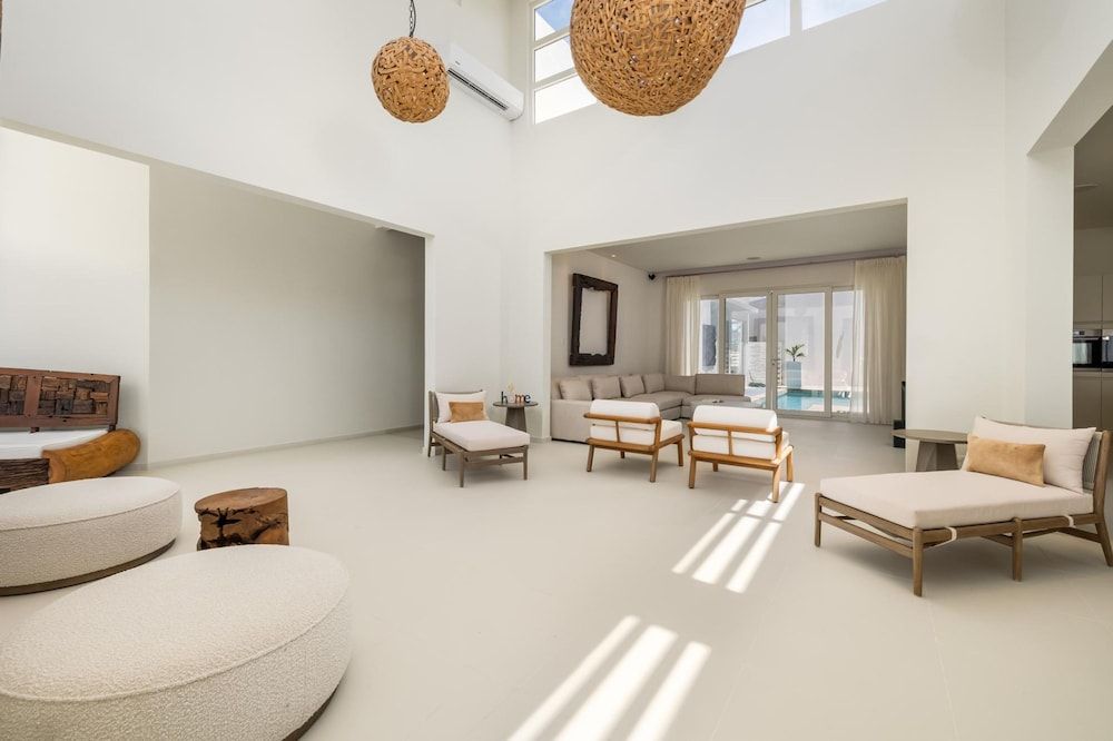 4 4 5 Rooftoppoolpingponggazebonear Ritz Beach - Room - 4