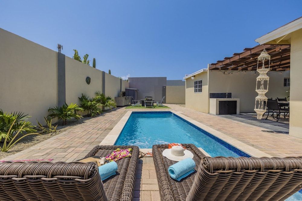 Beautiful 3br4ba Amazing Location w Private Pool - Room - 4
