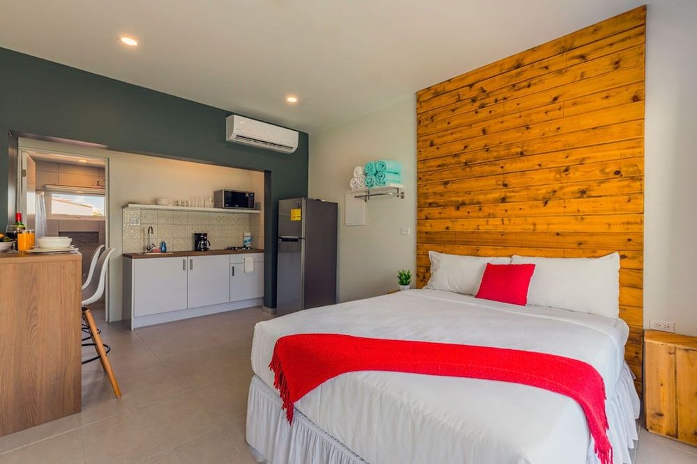NEW - Amazingstudio Close 2 Palm Eagle Beach - Room - 1
