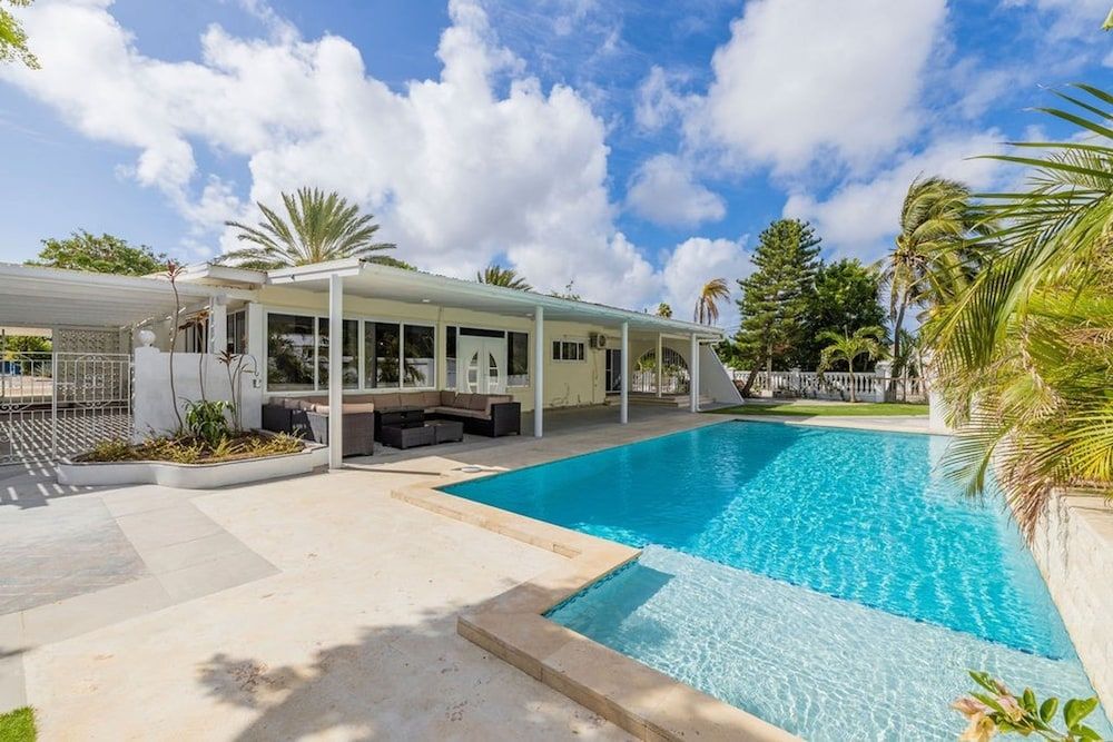 New 5 Bedroom Private Pool Near Superfood - Room - 1