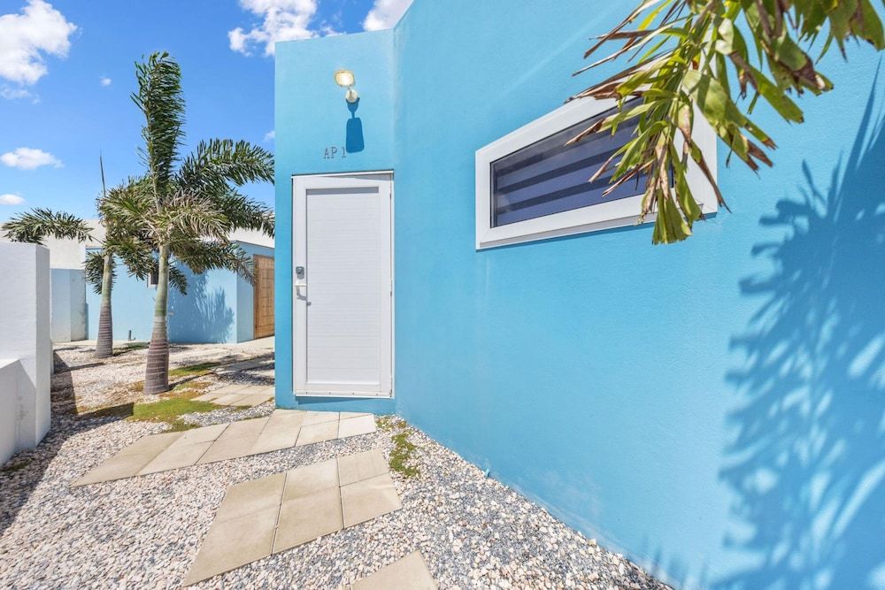 Amazing Studio w Pool Patio Close 2 Palmbeach - Room