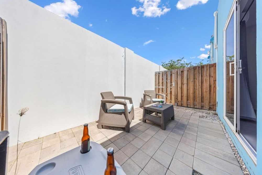 Amazing Studio w Pool Patio Close 2 Palmbeach - Room - 4