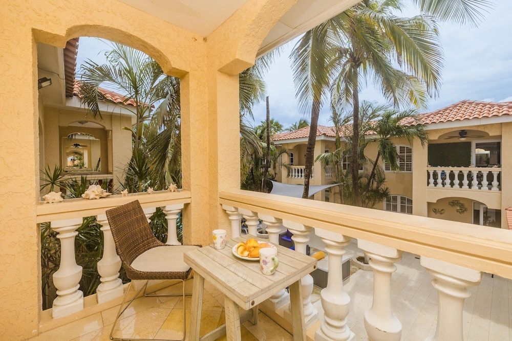 Cozy 1br1ba w Balcony Pool in Great Location - Room - 3
