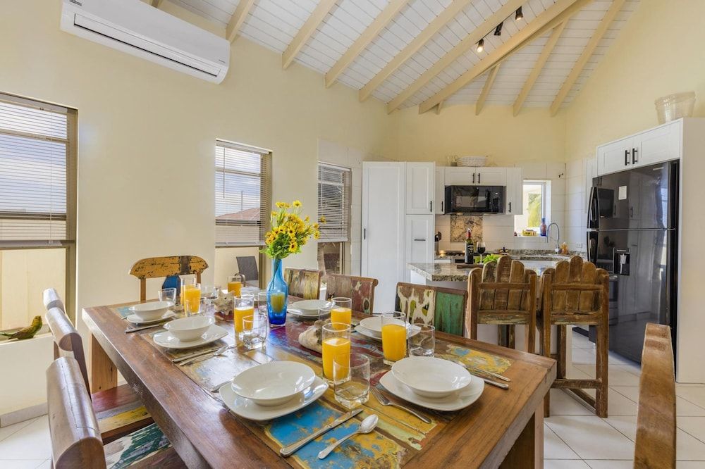 Spacious 7BR 6BA Villa 2 Pools Walktobeach - Room - 4