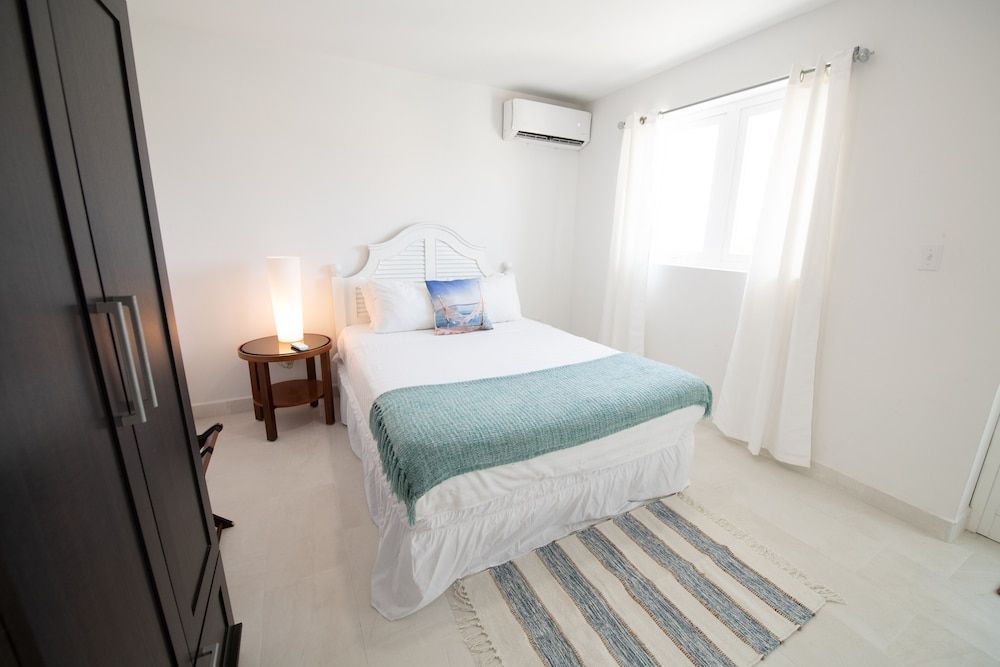 Beachfront Bella Horizonte 3 - Room - 3