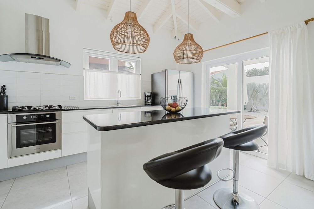 Paradise Aruba - 4 Bedroom Private Pool - Room - 1