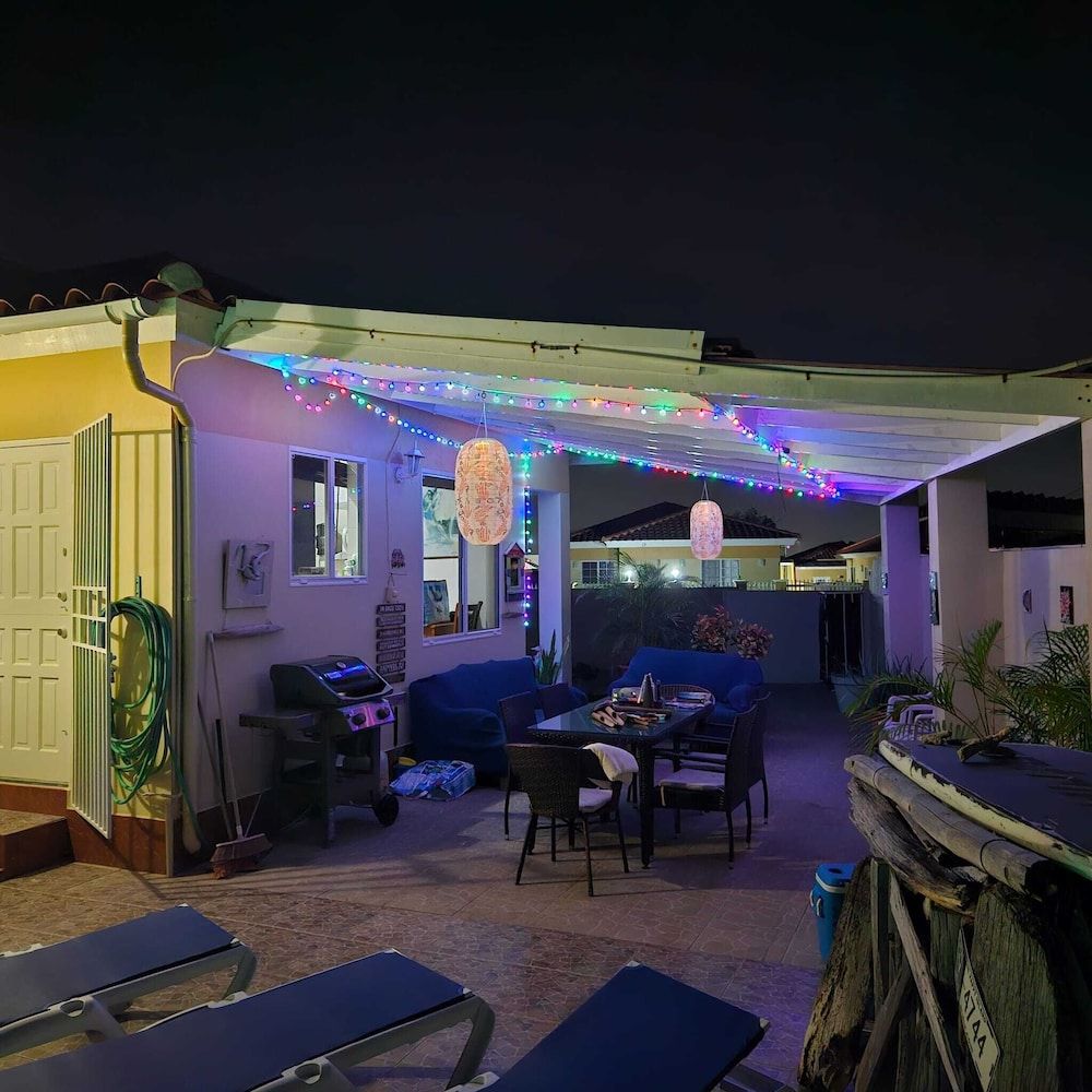 Cozy Home Under the Sun, With Swimmingpool - Property grounds - 4
