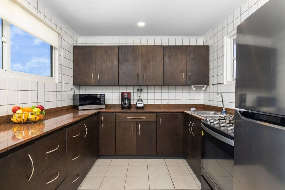 Lovely 3br2ba w Wifi Parking in Central Location - Room - 4