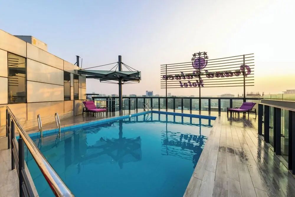 Grand Palace Hotel & Resorts Dhaka - Rooftop pool - 2