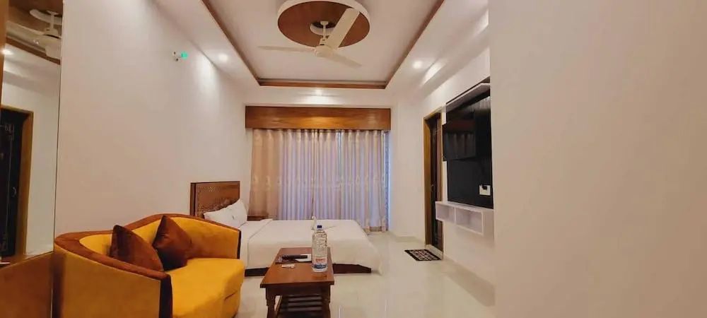 Cox Vacation - Living area - 2