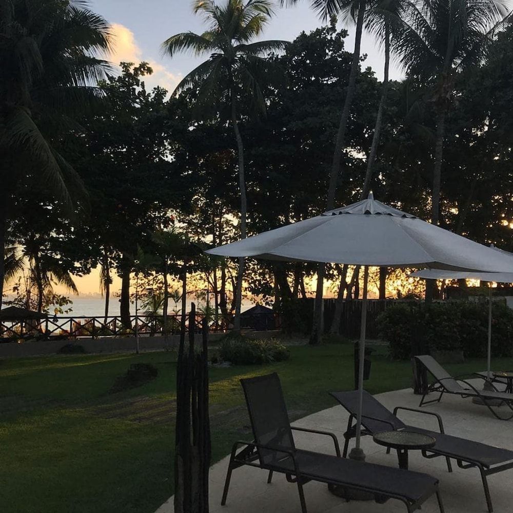 Iara Beach Hotel - Sundeck