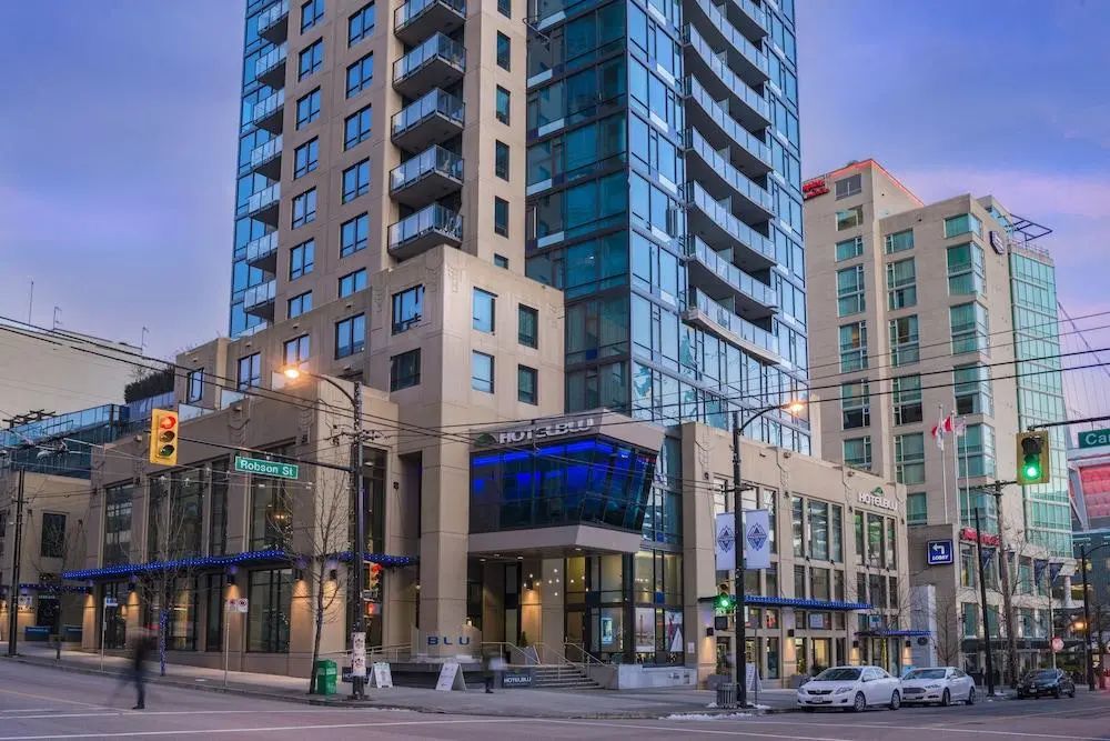 Hotel Blu Vancouver - Front of property - 2