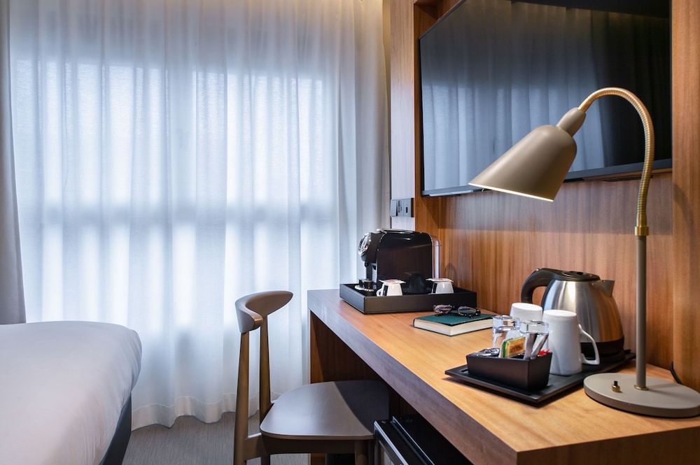 9Hotel Paquis - Room - 1