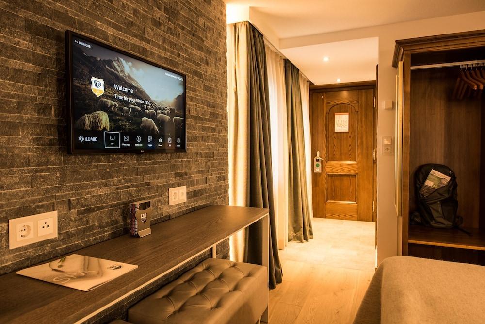 Hotel Daniela photo