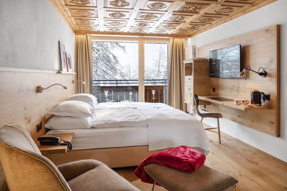 Swiss Alpine Hotel Allalin - Room - 1