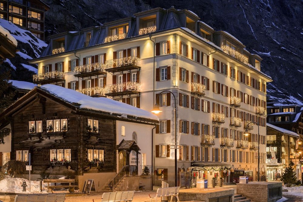 Hotel Monte Rosa - Exterior - 1