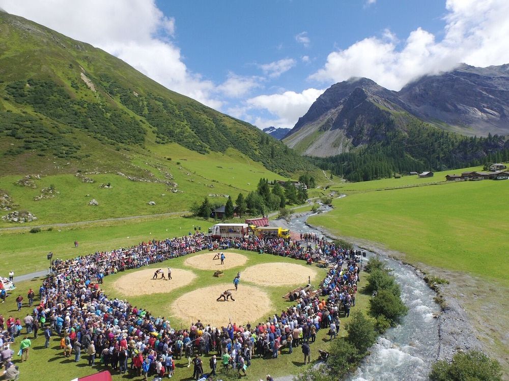 阿梅隆达沃斯瑞士山度假村 - Exterior