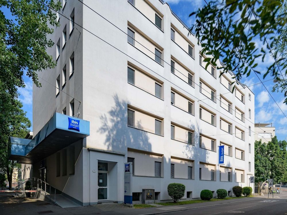 ibis budget Luzern City - Exterior - 1