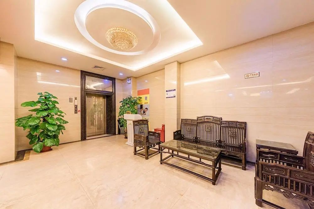 Kaiserdom Hotel Airport Branch - Lobby - 1