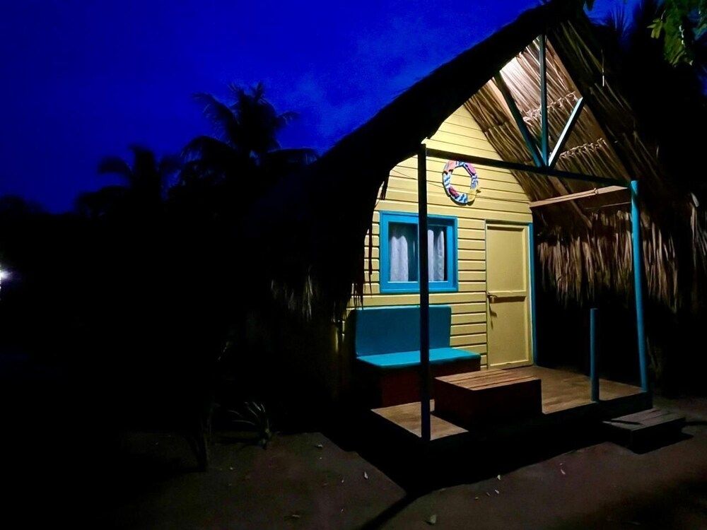 HOTEL LAS CASITAS DE MAR ADENTRO - Exterior