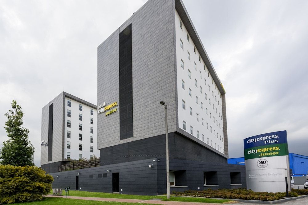 City Express Junior by Marriott Bogota Aeropuerto - Exterior - 2