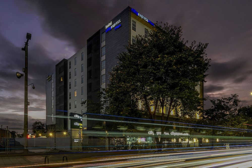 City Express Junior by Marriott Bogota Aeropuerto - Exterior