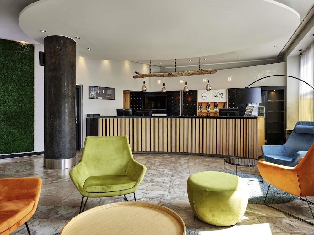 杜塞尔多夫市中心美居酒店 - Exterior - 2