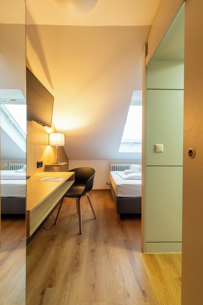 Mk Hotel Frankfurt - Room - 2