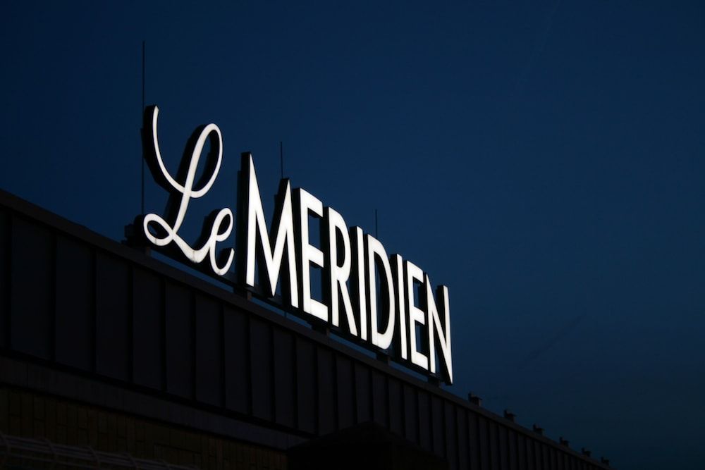 斯图加特艾美酒店 - Front of property - evening/night