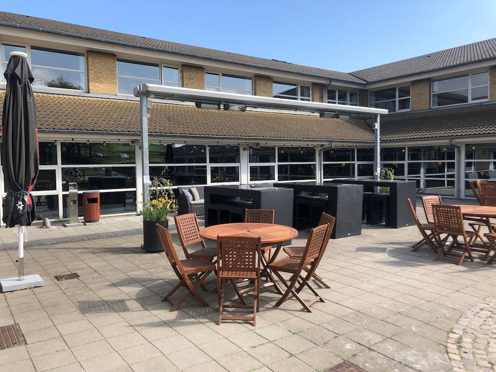HORISONT Hotel & Konference - Terrace/patio