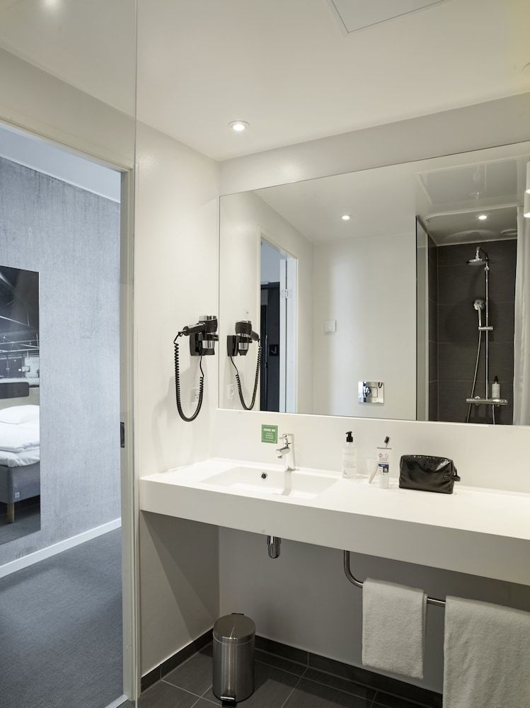 Four Points Flex by Sheraton Aalborg - Bathroom - 1