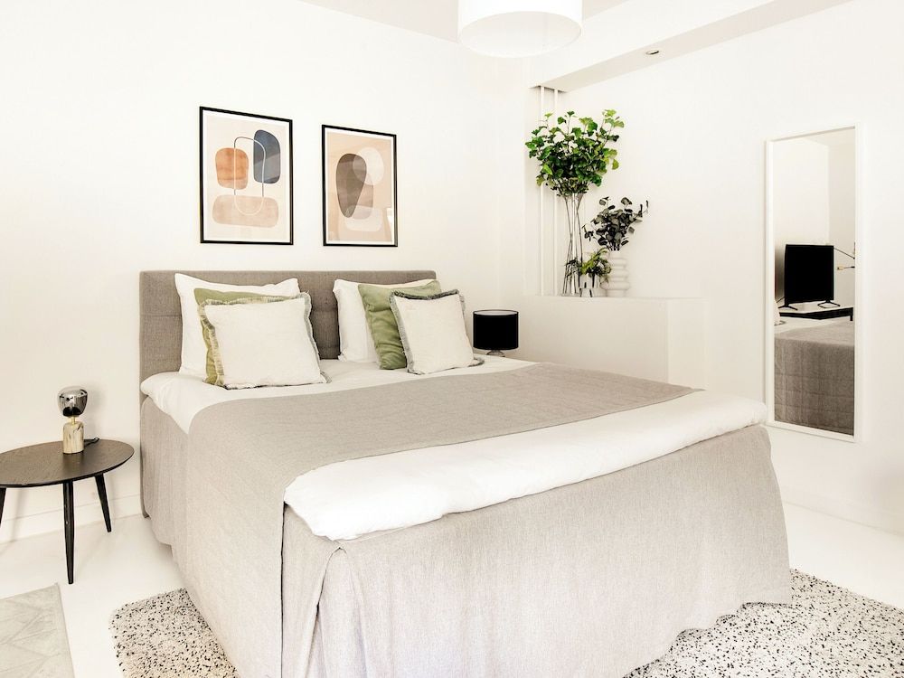 Sanders City - Spacious Studio Apartment - Room - 4