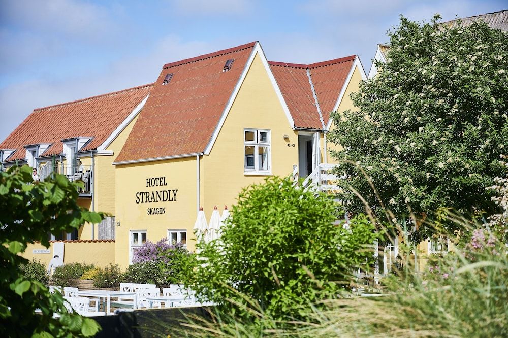 Hotel Strandly Skagen - Exterior - 1
