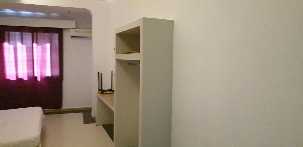 Le Privilege Hotel - Room - 4