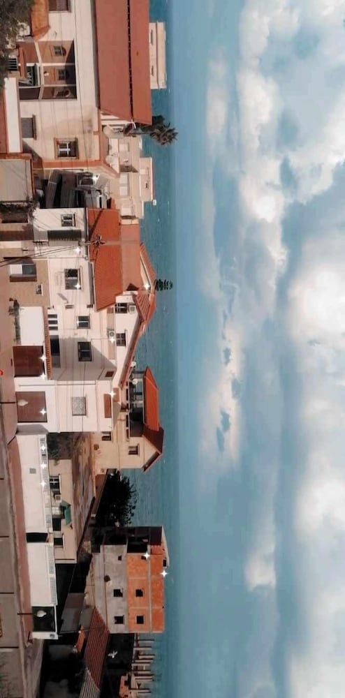 Hotel Dar Tlidjene Aïn Taya - Terrace/patio - 1