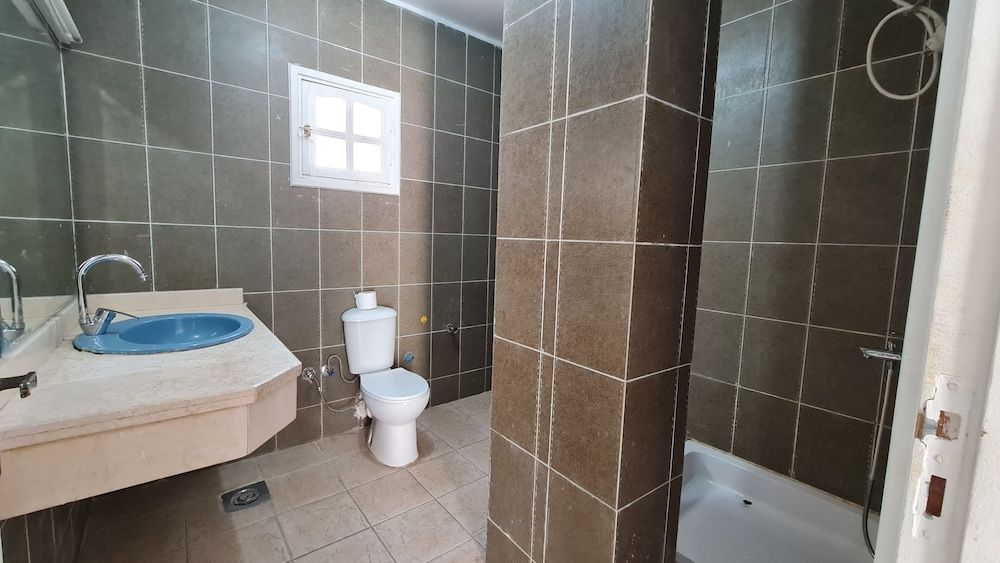 Zak Inn - Bathroom - 1