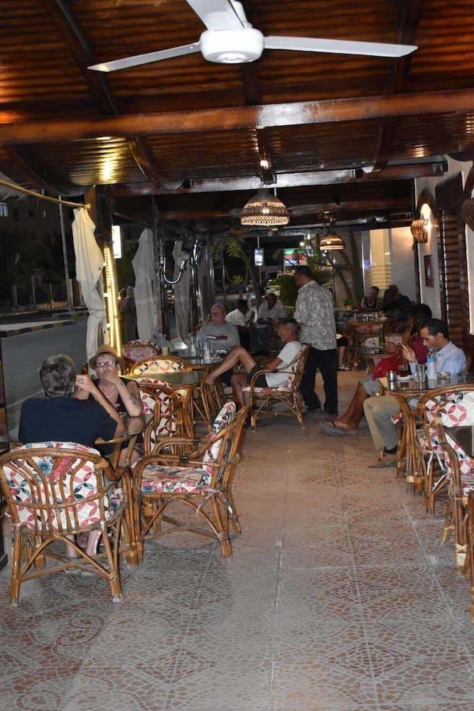 Geisum Beach Hotel Hurghada Red Sea - Terrace/patio - 1
