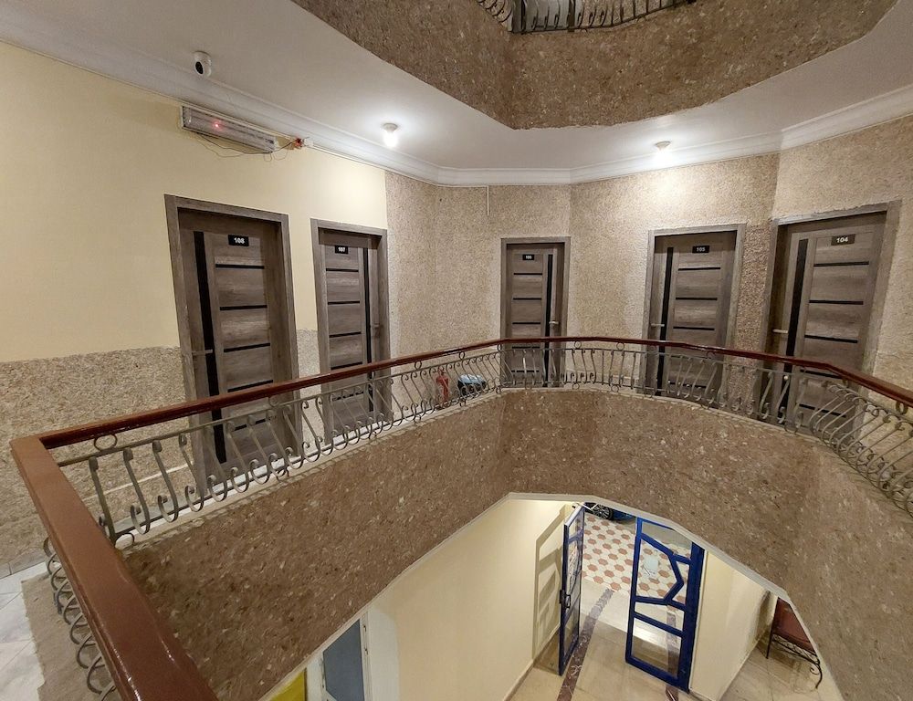 Canary Hotel - Hallway