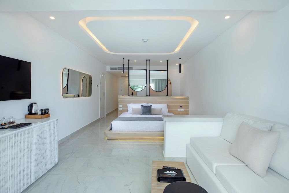 White Hills Resort - Room - 1