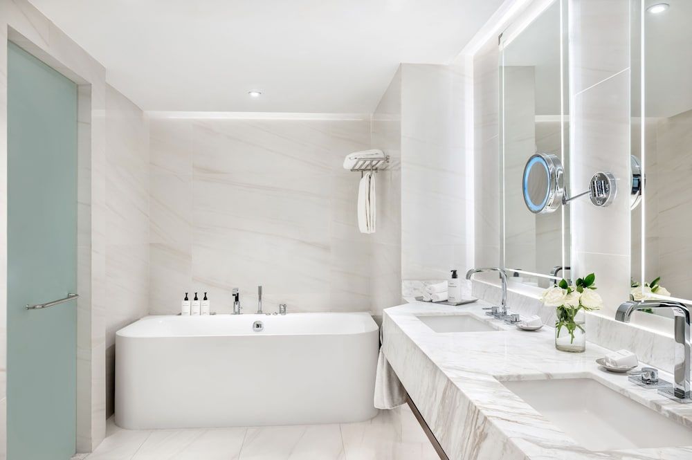 Sofitel Cairo Downtown Nile - Bathroom - 1