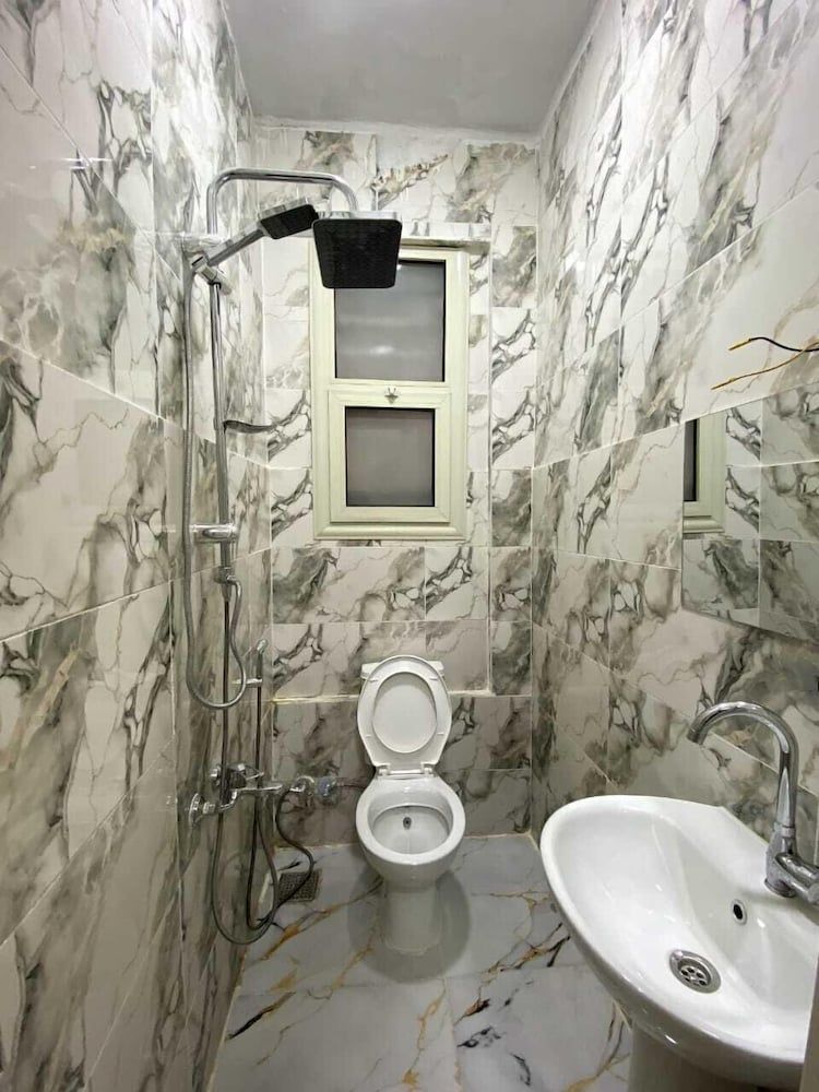 Sky light hotel - Bathroom - 1