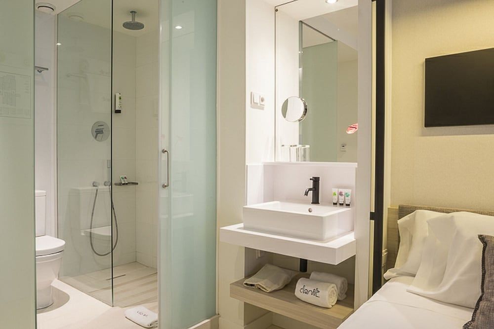 Hotel Denit Barcelona - Bathroom - 1