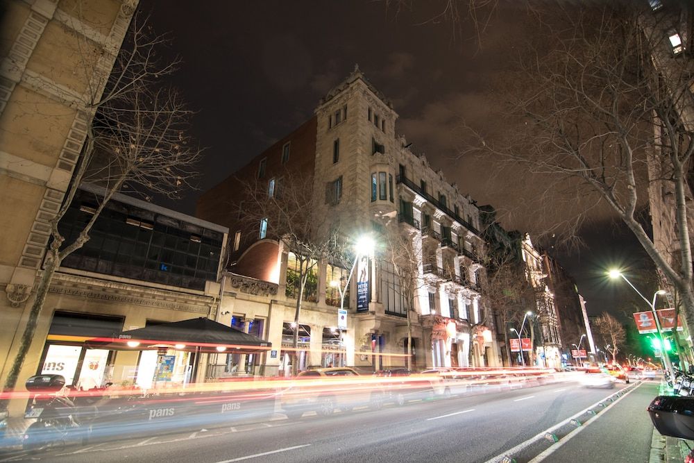 Petit Palace Museum - Front of property - evening/night