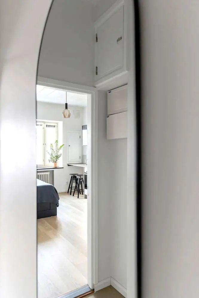 Homelike Apartment with Best Location - Room - 1